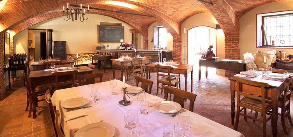Albergo Cantine Ascheri Bra Esterno foto