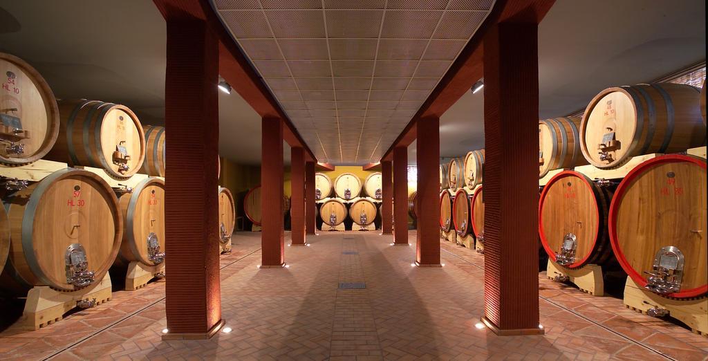 Albergo Cantine Ascheri Bra Esterno foto