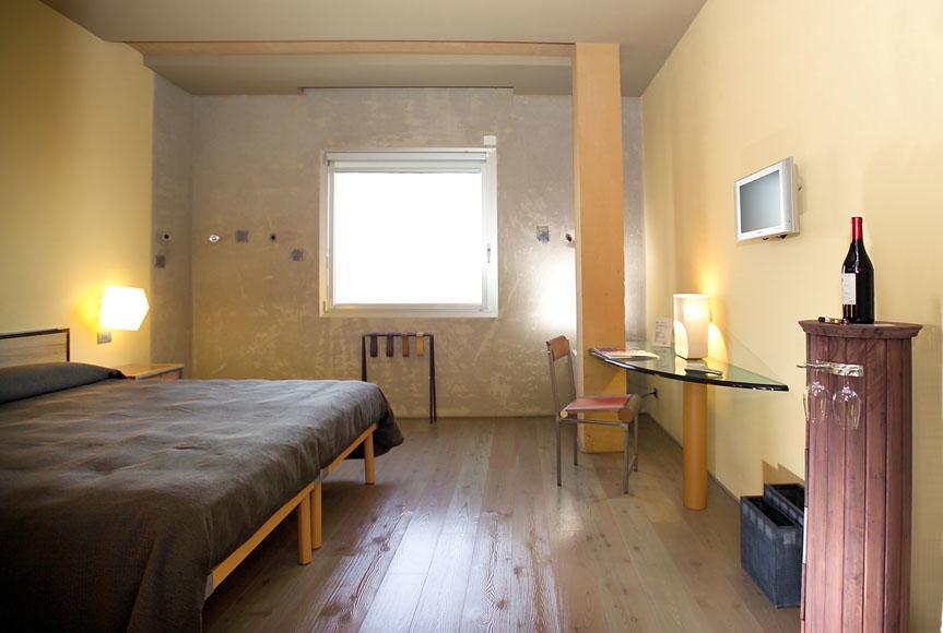 Albergo Cantine Ascheri Bra Esterno foto